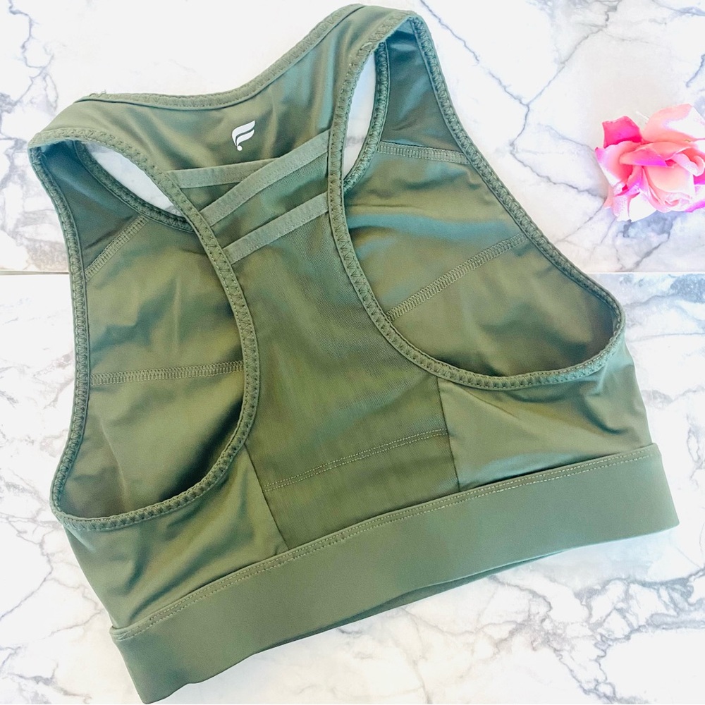 💕Fabletics Racerback Green Sports Bra SZ S